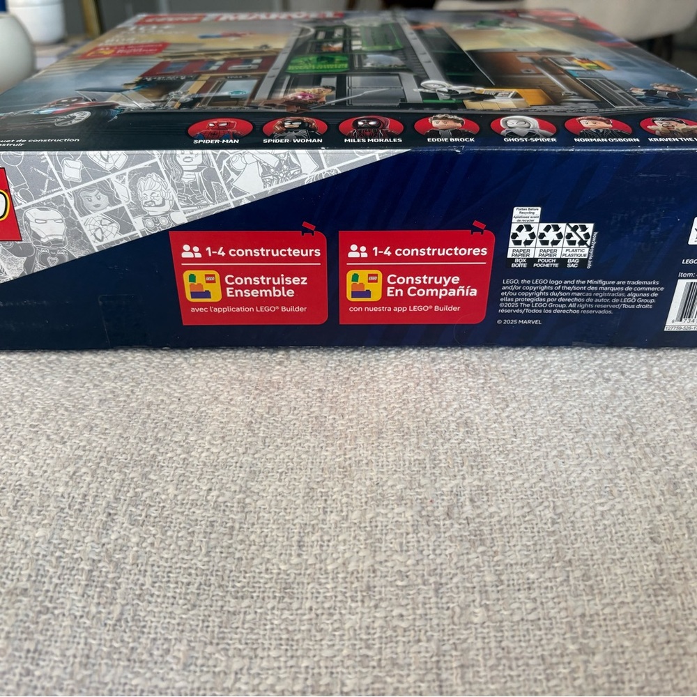 LEGO Marvel Spider-Man vs. Oscorp Building Set - NIB NEW IN BOX - Picture 2 of 7